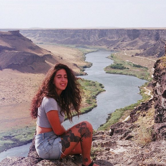 💃♠️Meet your Posher!♠️💃 - Picture 5 of 7